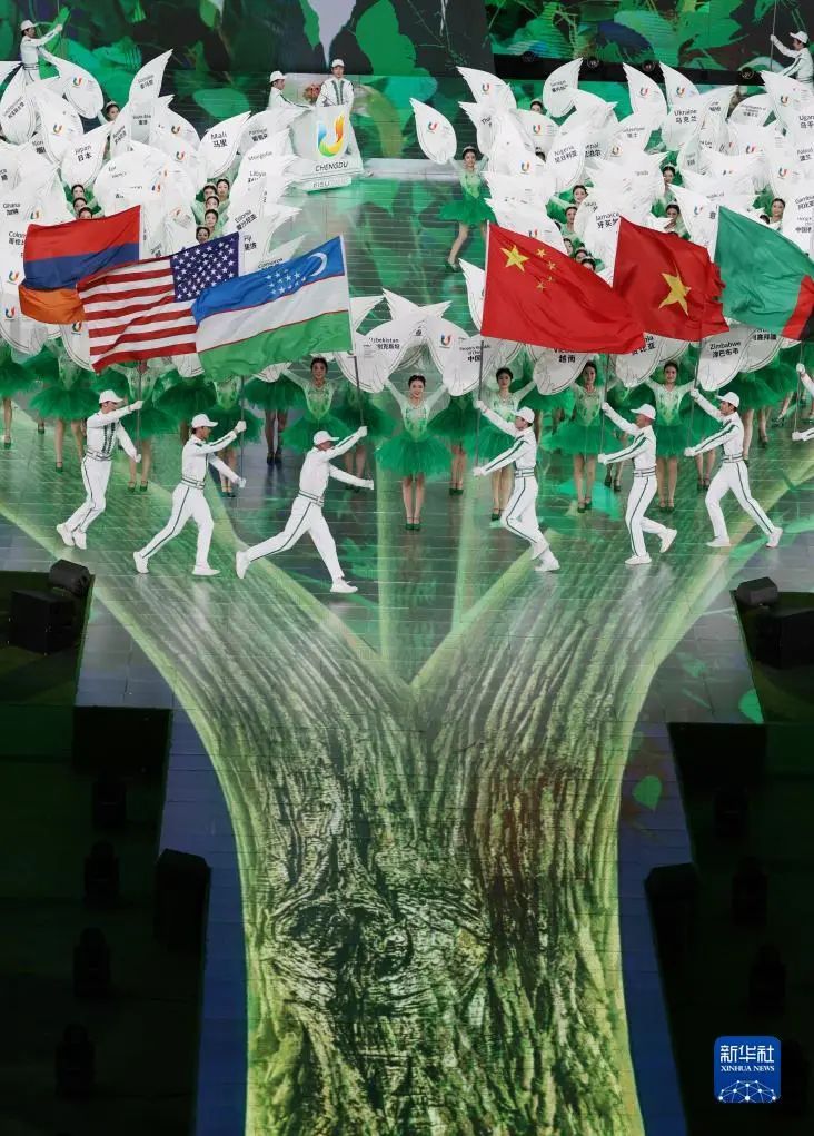 再次惊艳世界 米兰助力成都大运会完美闭幕